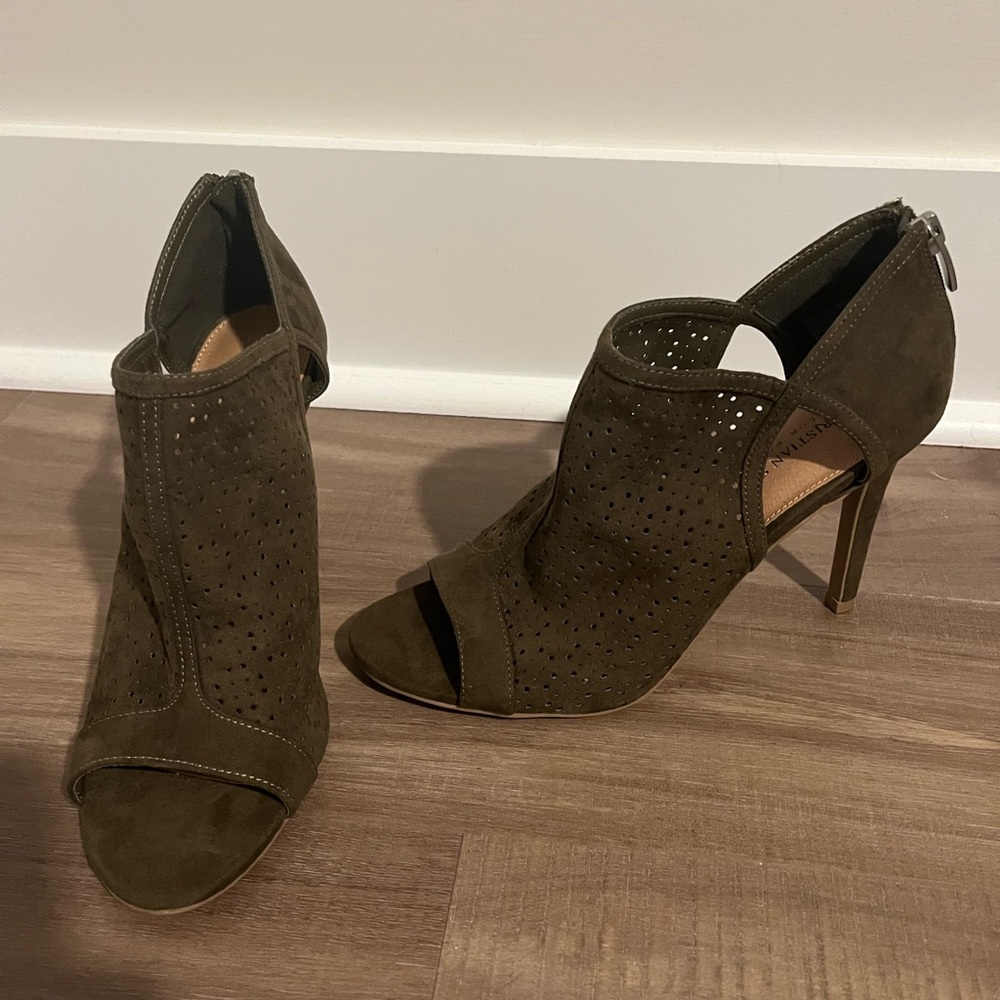 Elegant Army Green Suede Peep-Toe Heels